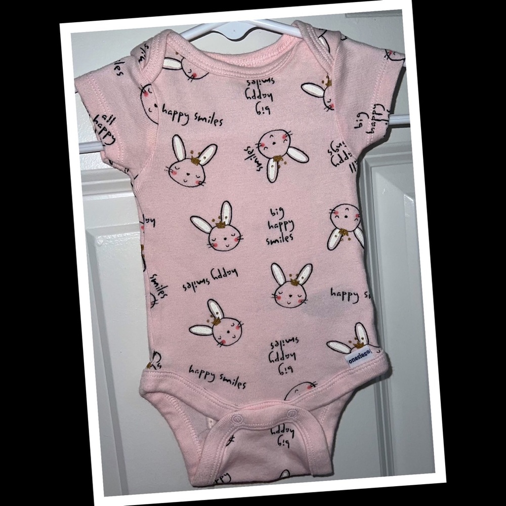 4/$10 •Gerber newborn baby girl bunny onesie🐰NWOT🐰
